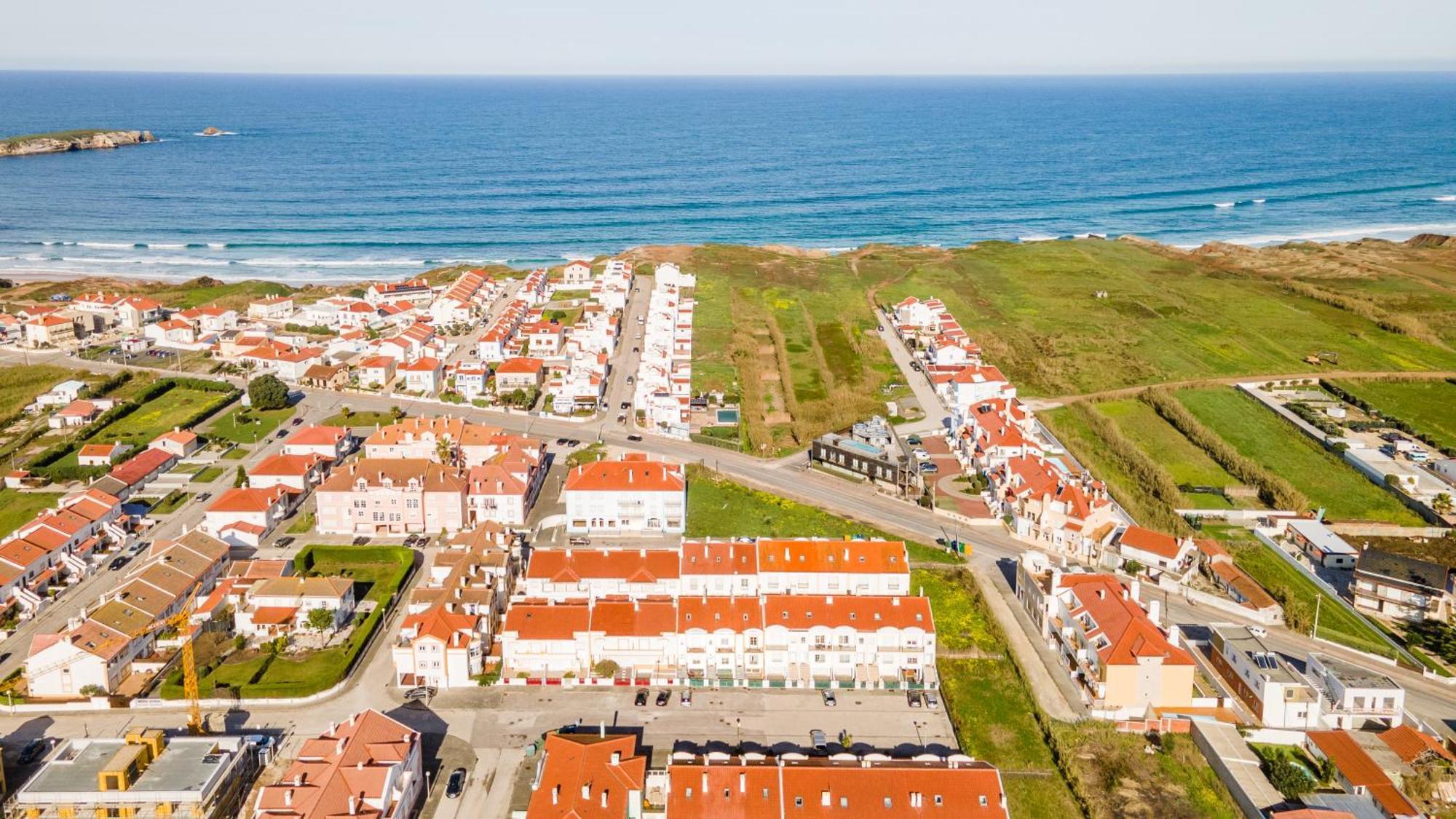 Baleal Happiness Surf House Villa Ferrel  Ngoại thất bức ảnh